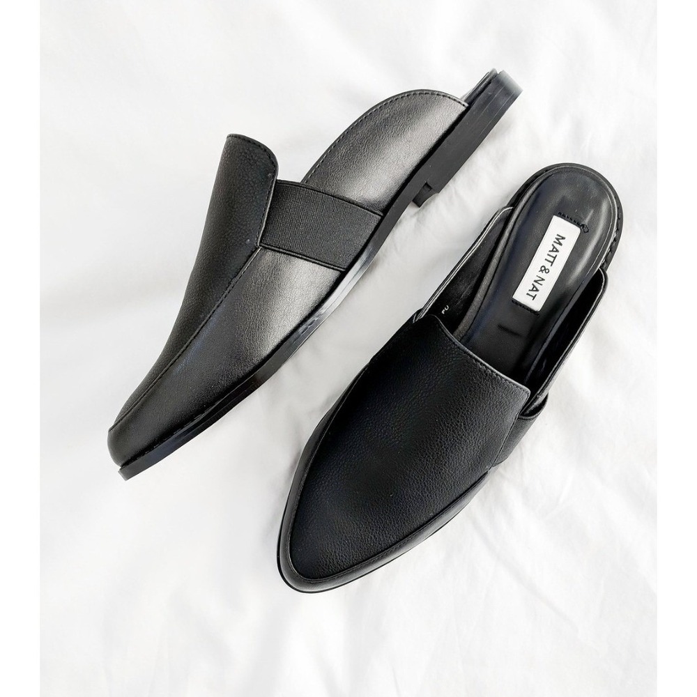 Matt & Nat UK Vegan Leather Pointed Toe Mules Flats 6